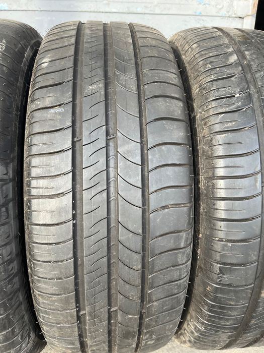 4 бр. летни гуми 215/60/16 Michelin DOT 0915 5-5,5 mm