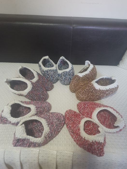 Botosei de casa croșetati manual