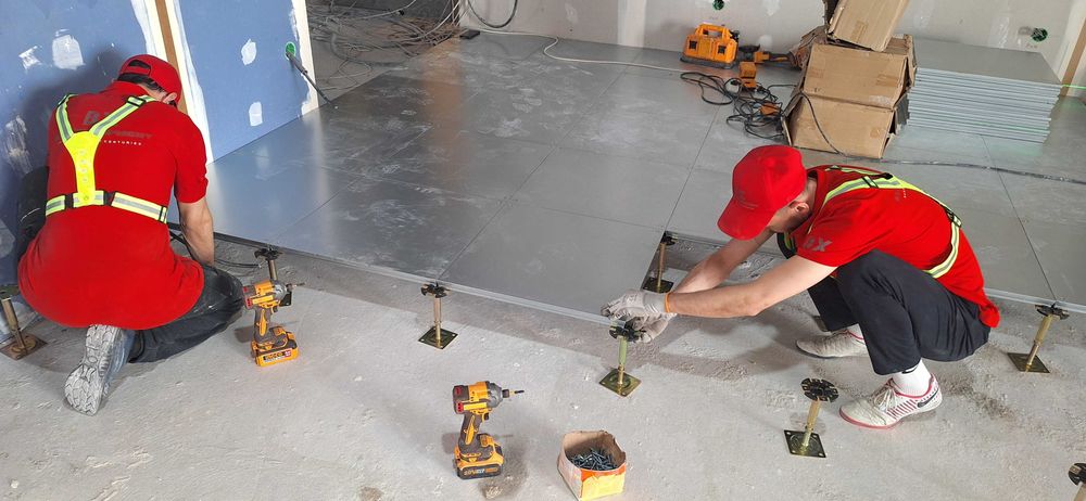 Профессиональный монтаж фальшпола и напольных покрытий  BXDEVELOPMENT