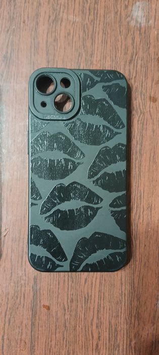 Чехлы на айфон 14.