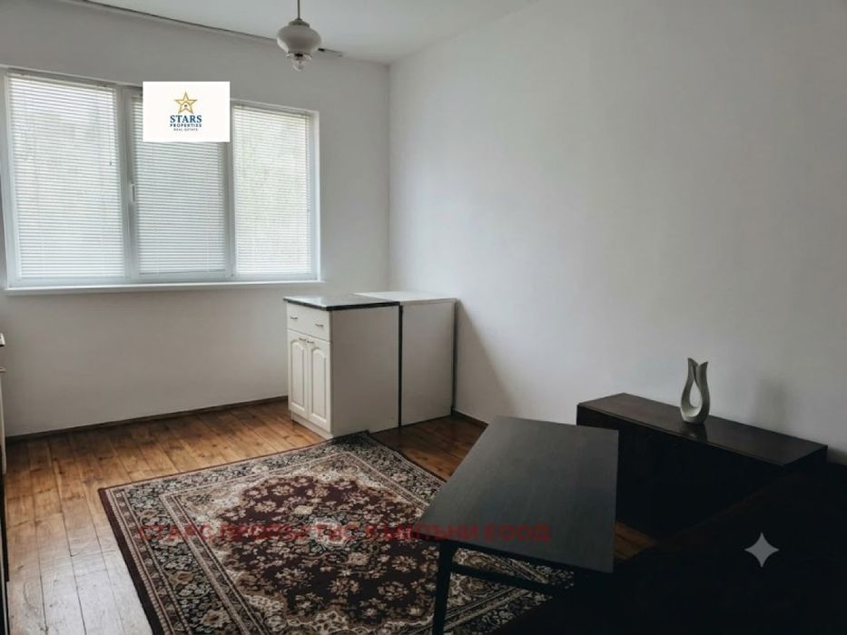 Продажба Етаж от къща гр. Варна - Аспарухово 110m² и двор 110m²
