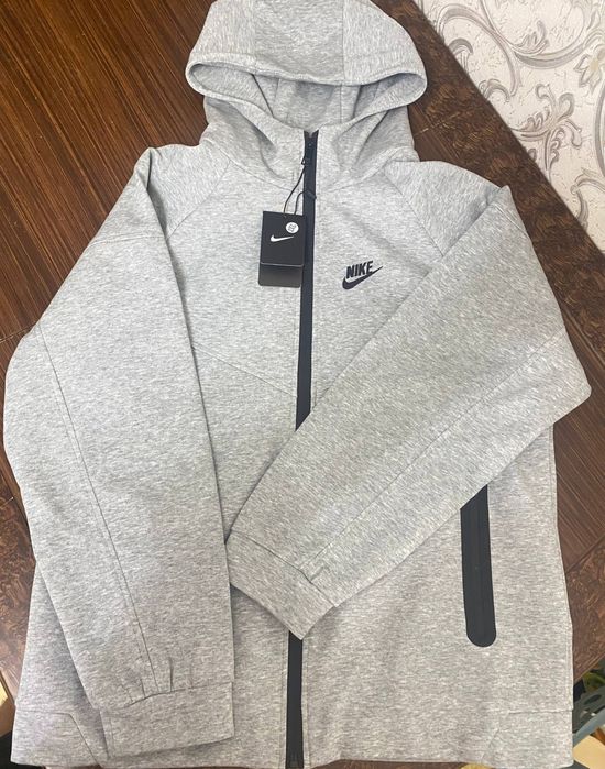 Nike tech fleece