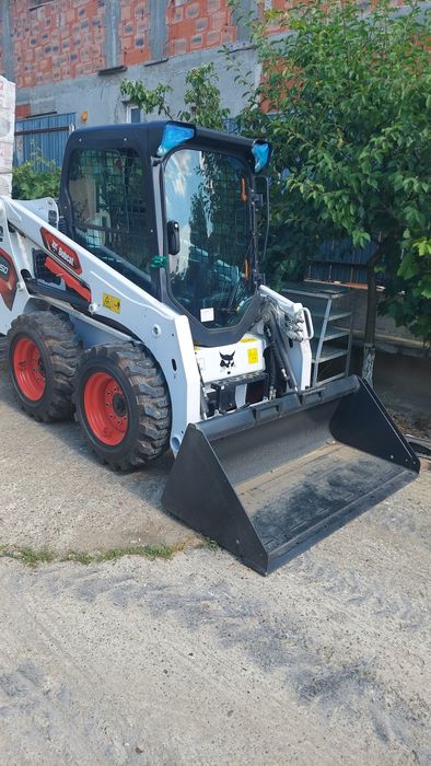 Amenajare teren cu buldoexcavator,  excavator si minincarcator