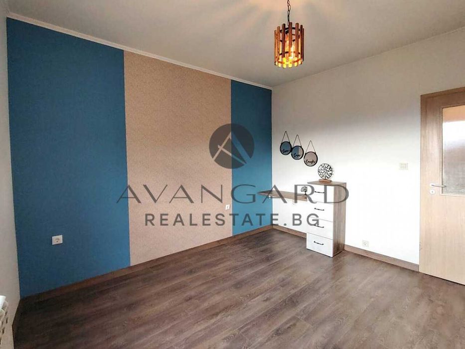 оф.25077 Самостоятелна къща в с. Скутаре