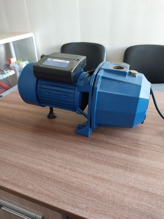 Насос водяной поверхностный