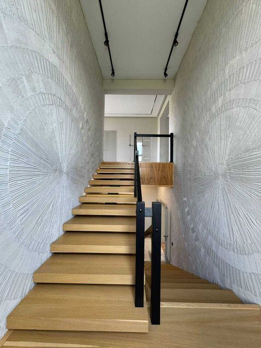 Цена далеко ниже рыночной.