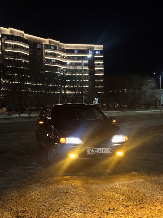 машина хароше 2114