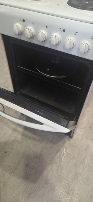 Плита электрическая Indesit