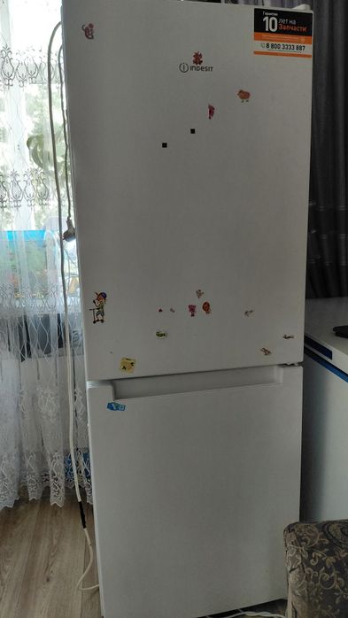 Продам холодильник