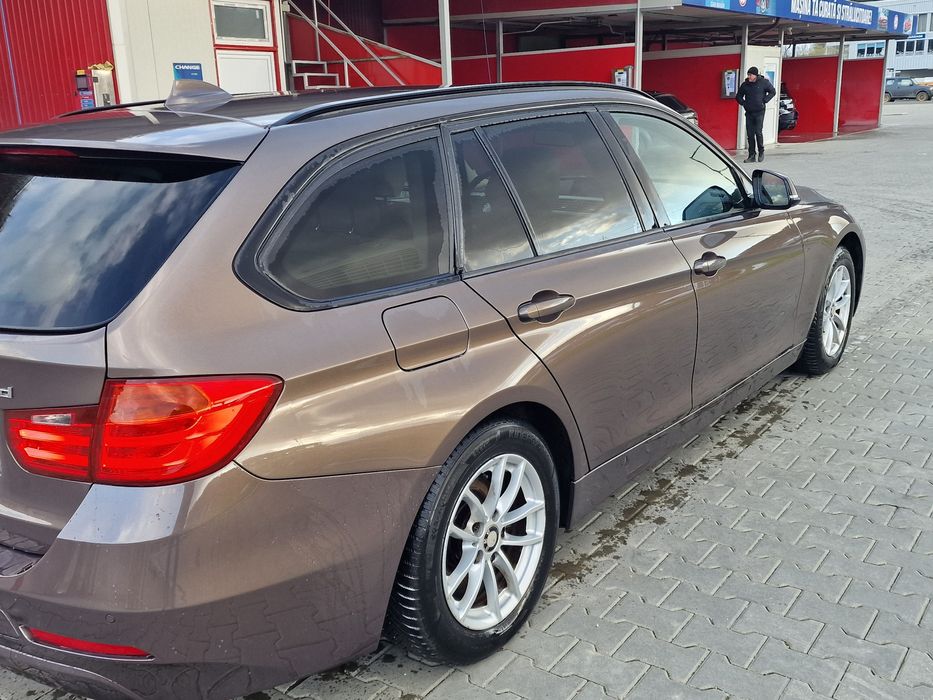 Bmw 318. 200 cp  2013