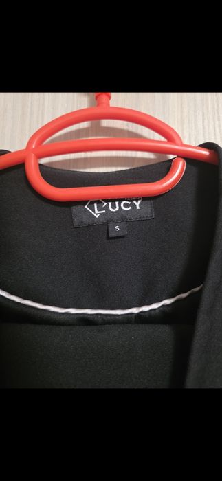 Сако   и топ  LUCY