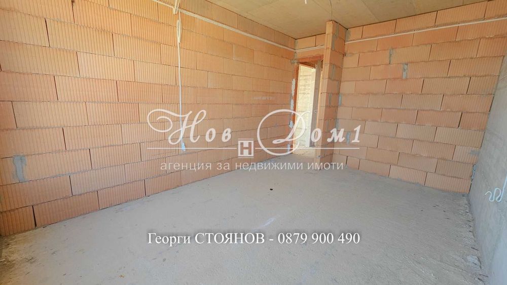 Голям тристаен апартамент / 1200 €/m2