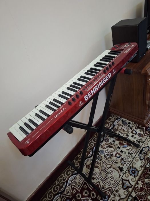 Миди клавиш BEHRINGER