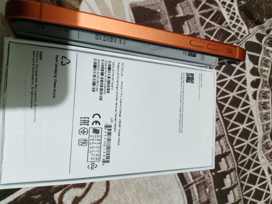 Айфон 17 про іші ХР оригинал