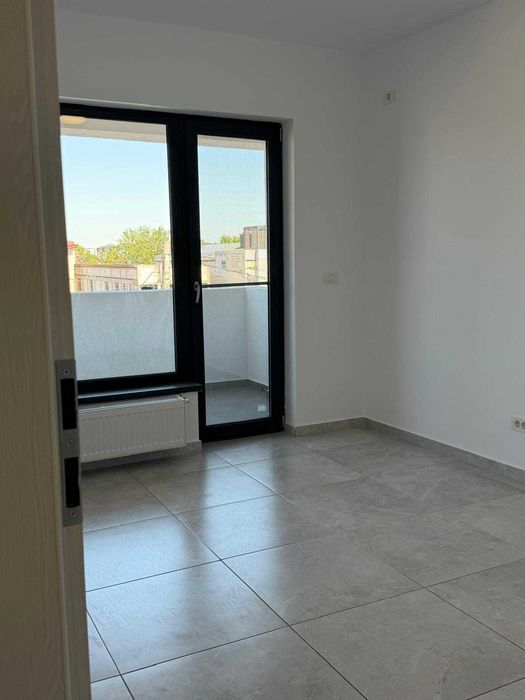 Vand apartament 3 camere McDonald's Cristalului Bragadiru cu 2 locuri parcare