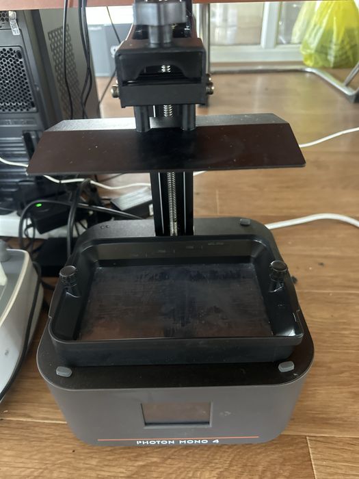 Продам фотополимерный принтер Anycubic photon mono 4