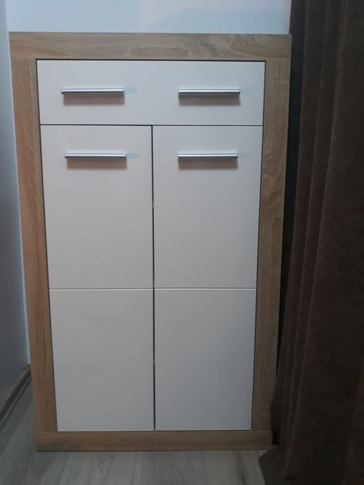 Vand comoda , noua  , import Germania