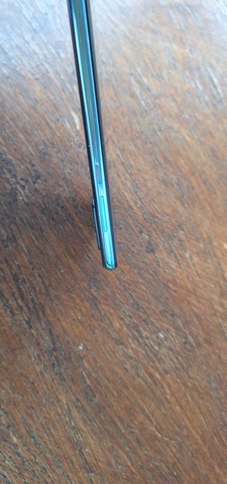 Продавам телефон HUAWEI P30