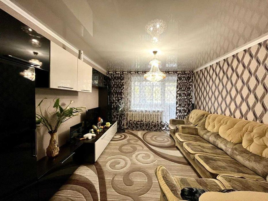 трёхкомнатаная квартира , Карбышева 15/2