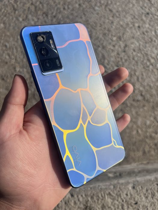 Продам телефон VIVO V23E