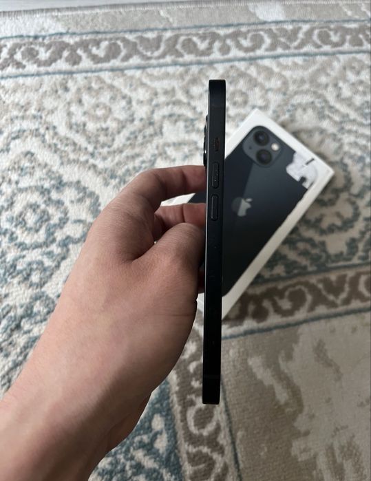 Iphone 13 в хорошем состоянии