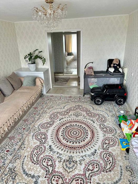 Продается 4 комн кв. Васильковский,4