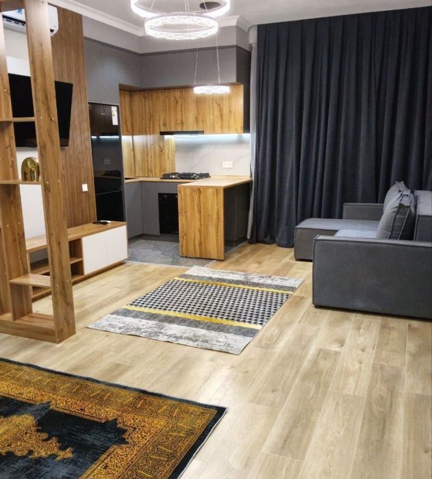 Продаётся квартира в центре города , Лабзак, , евро трёшка , 3/11/12 .