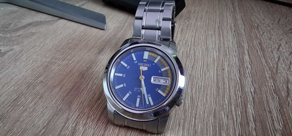 Superb ceas SEIKO 5 automatic