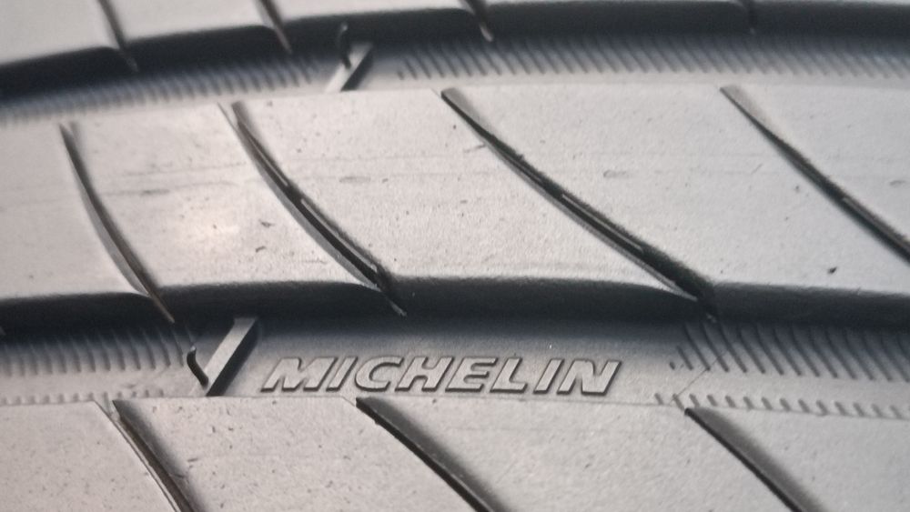 215/60/16 Michelin