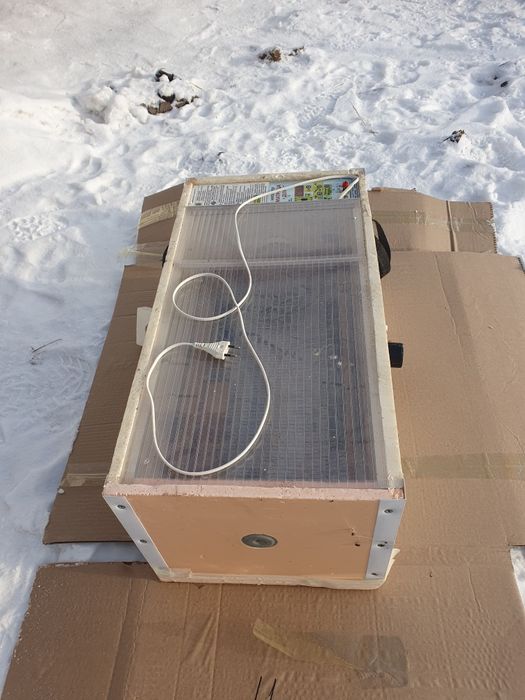 Продам инкубатор