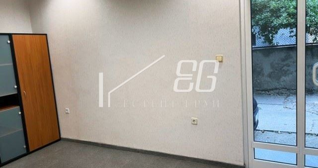 Дава се под наем Офис в Варна, Център - 22 кв.м за 248.88 € - Снимка #2