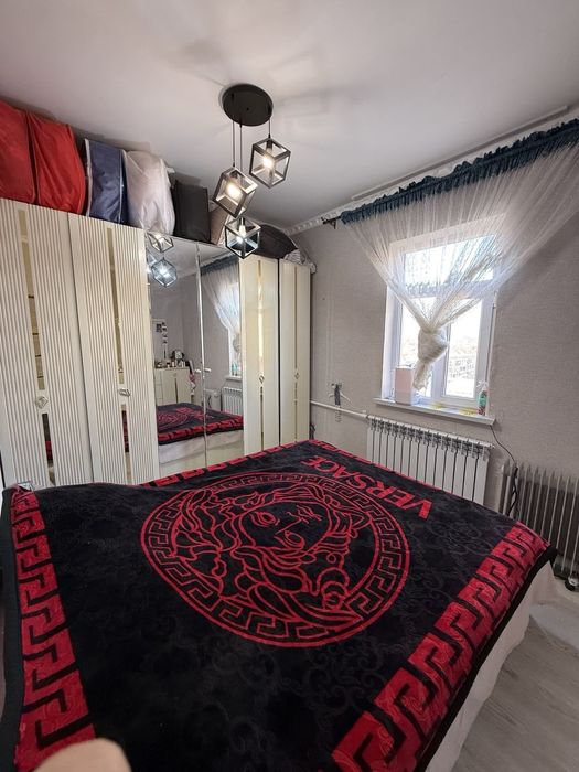 Квартира продаётся 2-х комнатная переделан в 3-х