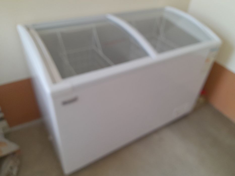 Морозилку сотилади