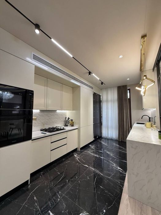 Аренда ЖК Oq Saroy 4/7/8 130 м2