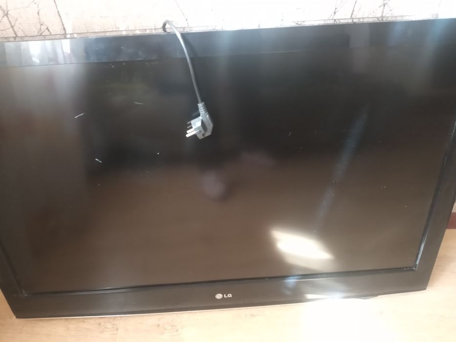 Телевизор LG на запчасти