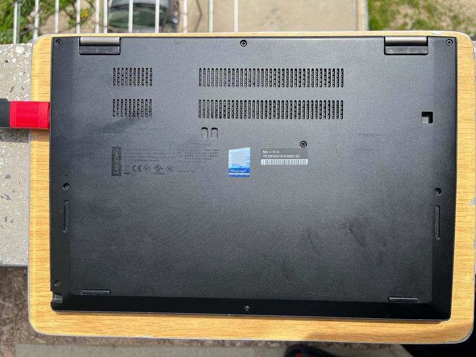 2в1 лаптоп и таблет: ThinkPad X390 Yoga(i5-8265U, 8GB DDR4, 128GB SSD)