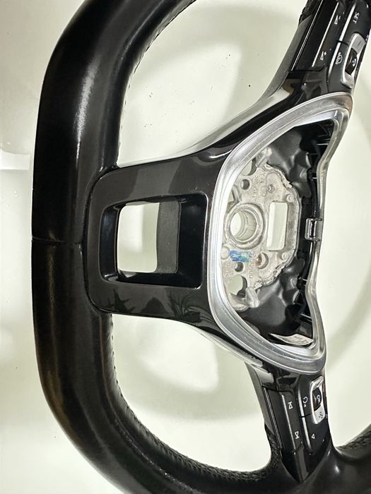 Volan Passat B8,  butoanele incluse