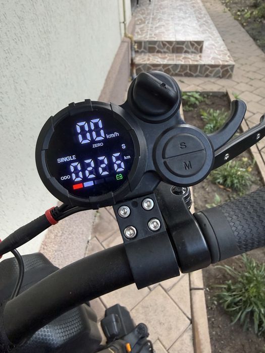 Trotineta electrica Kukurin M4 Max 226km