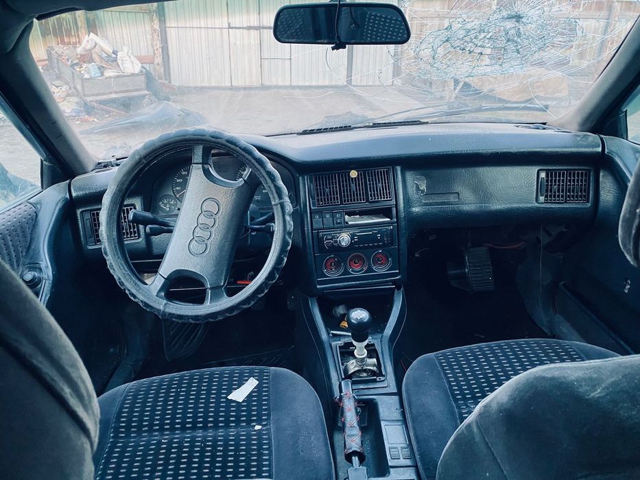 Продам ауди по запчастям