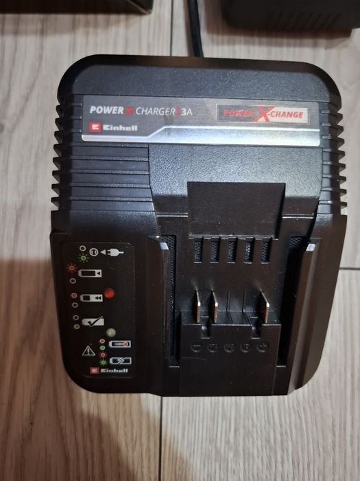 Vand Acumulatori/ Incarcator Einhell