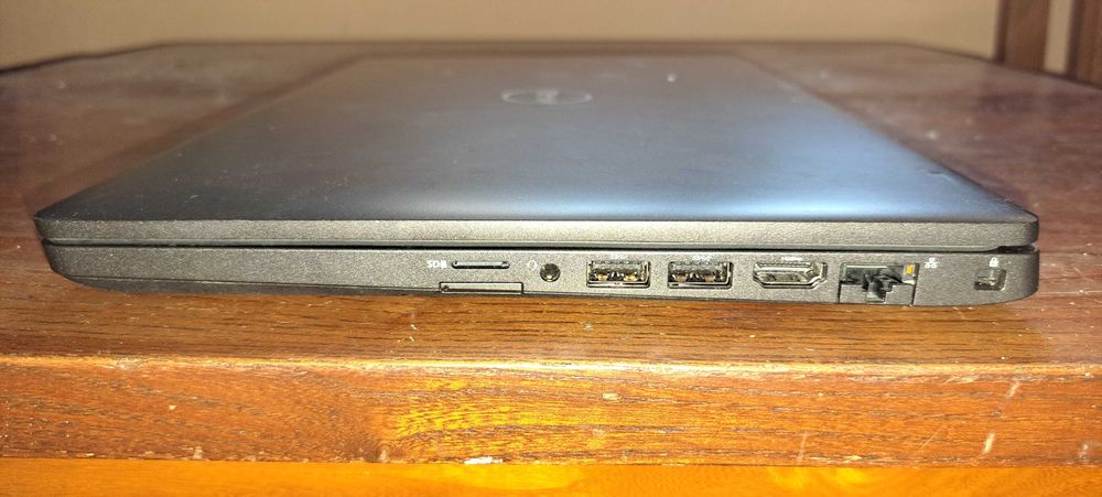 Лаптопи HP Lenovo DELL