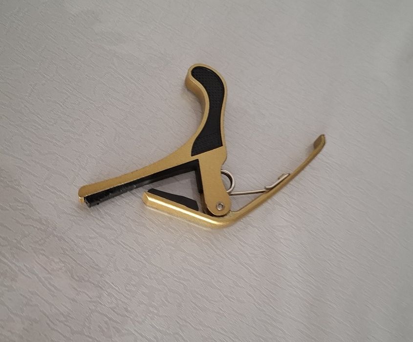 Каподастр для гитары, металлический