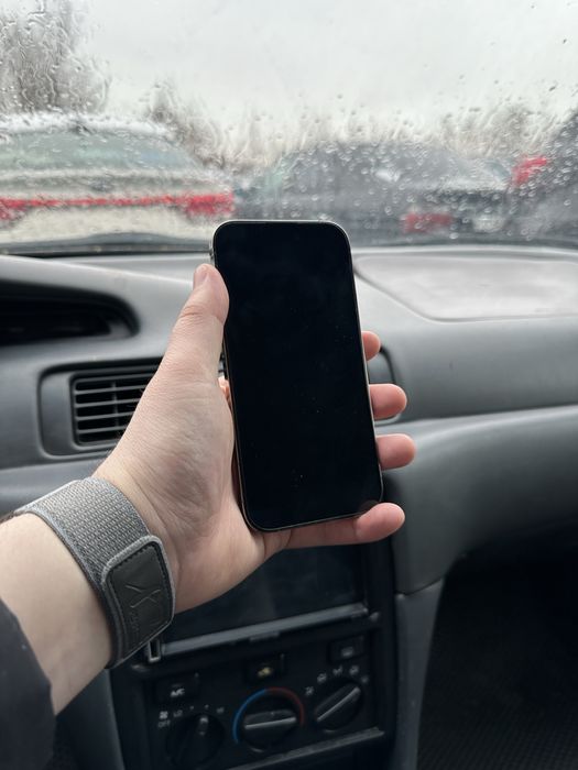 Продам iphone 14 pro