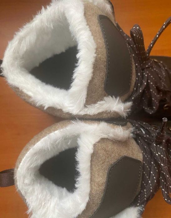 Зимни непромокаеми кожени обувки