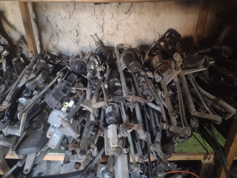 Комплект рамо за чистачки плюс моторче промоция vag reno bmw Промоция