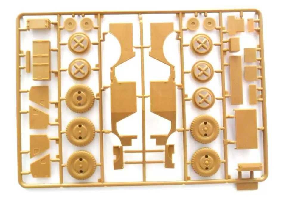 Сборная модель-Германский армейский автомобиль Mercedes-Benz L1500 ICM