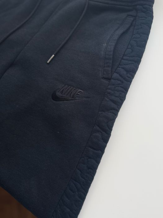 Nike - ватиран дамски анцуг (S)