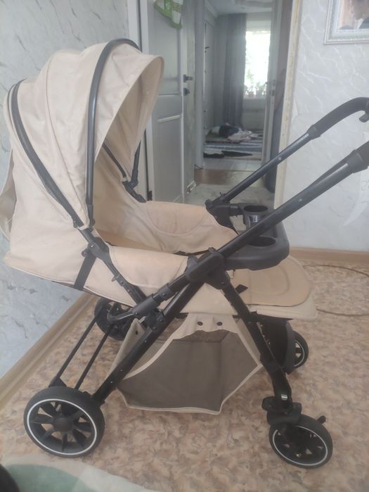 Продам детскую коляску