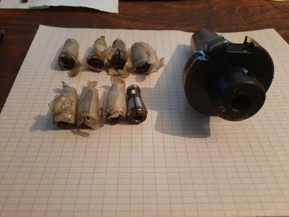 Цангов патроник ИСО40 със 8цанги ф3-ф8