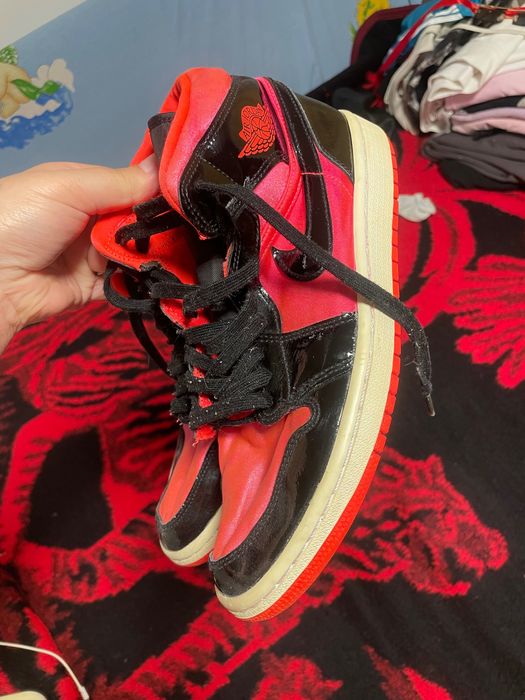 Jordan 1 mid număr 40.5